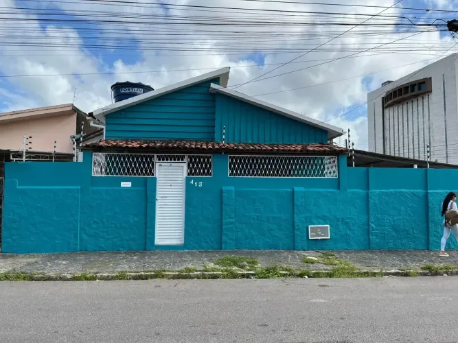 Casa em Jaguaribe com 3 Quartos, Excelente Localização