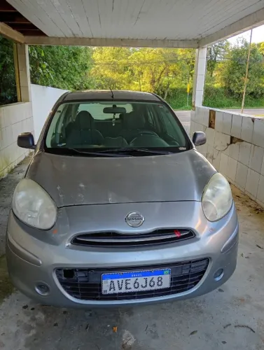 Nissan March 1.0 16V Flex Fuel 5P 2012