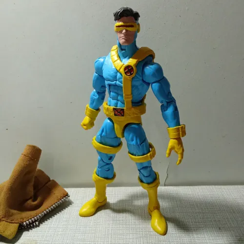 Cyclops Marvel legends pintura Custom,com detalhe.