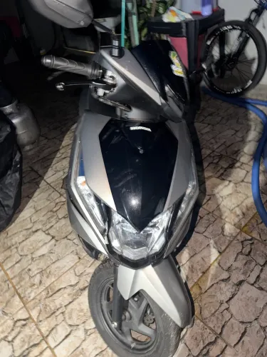 Vendo moto elite