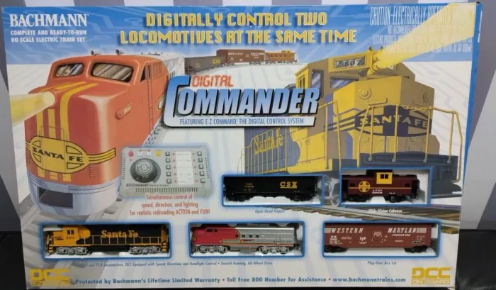 Trem Elétrico Bachmann Digital DCC Escala HO - 2 Locos DCC - (Completo na Caixa) 
