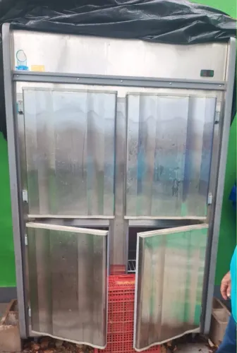 Geladeira industrial 4 portas 