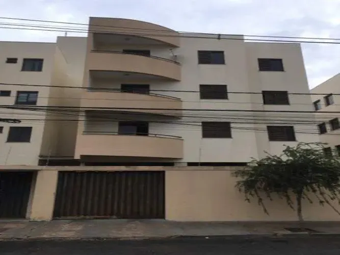 Apartamento à venda, 2 quartos, 1 suíte, 2 vagas, Santa Mônica - Uberlândia/MG