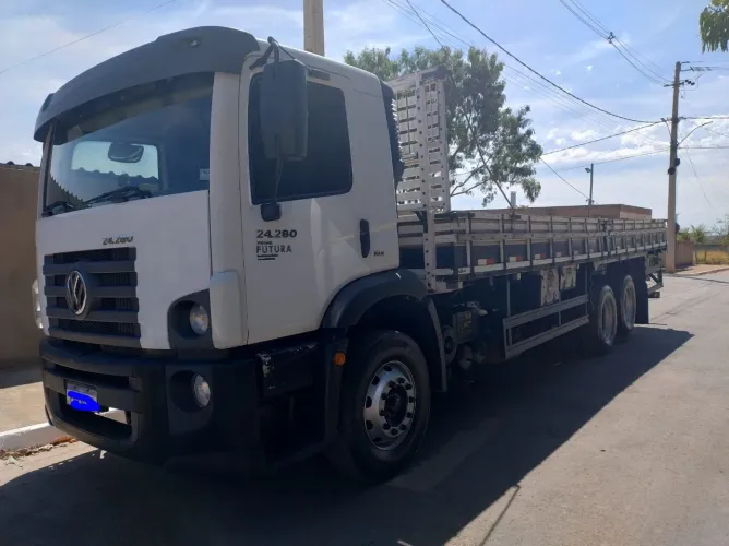 Caminhão VW 24280 Euro 