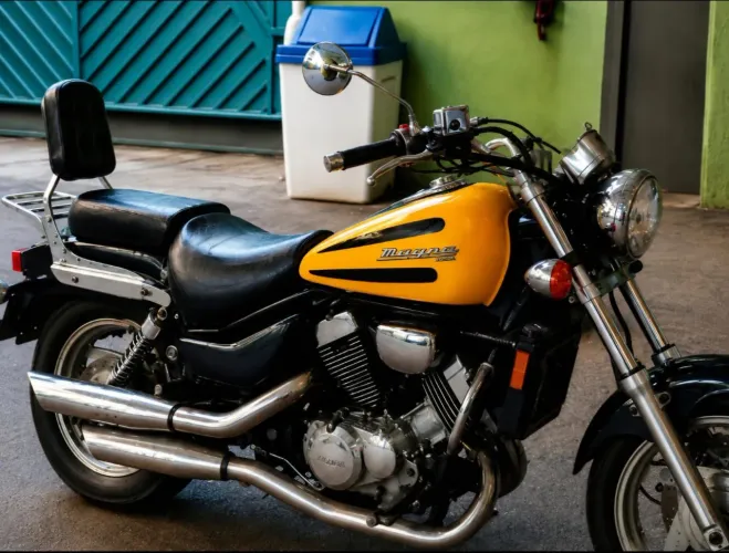Honda Magna 750