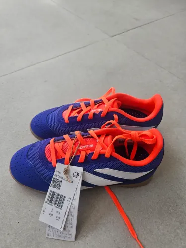 Chuteira Futsal Adidas Predator Club IN Salão 33 1/2