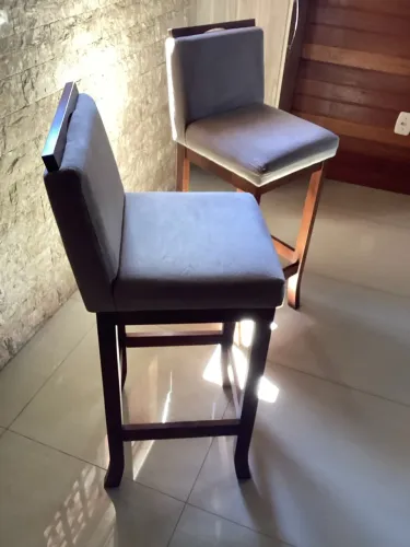 Conjunto de banquetas tok e Stock em excelente estado e de barbada.
