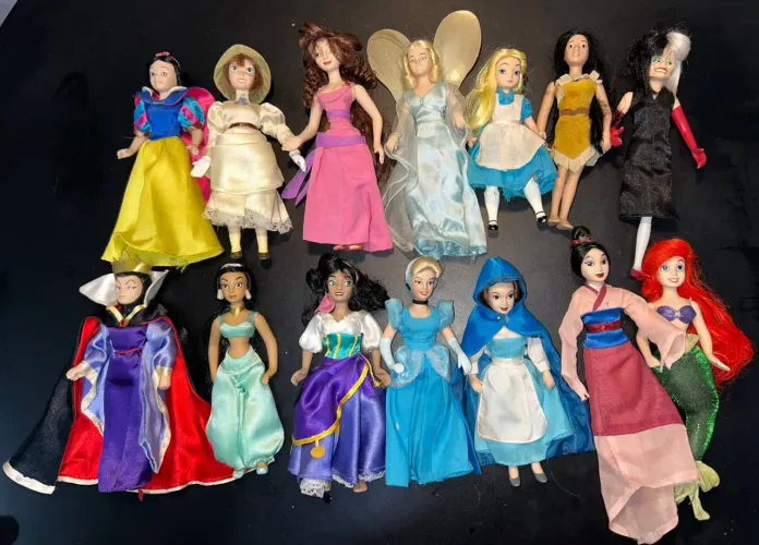 Bonecas de porcelana Brass Key Keepsakes Disney