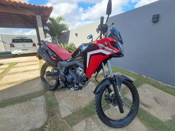 Sahara 2024 hally único dono 8600 km zerada!!!