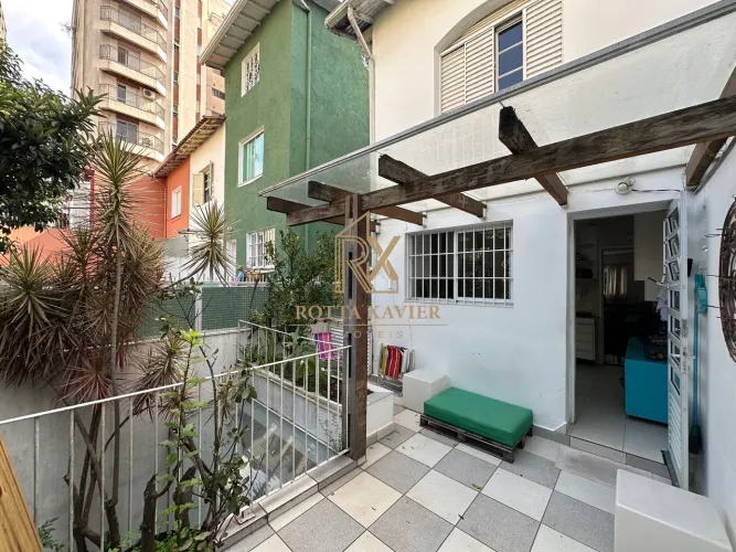 Casa de Vila para venda em Pinheiros com 220m2, 3dorms, 2 vagas de garagem