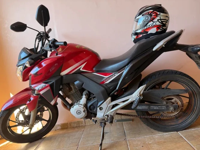 Vendo CB 250 Twister