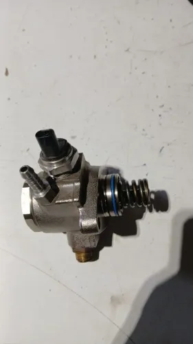 BOMBA DE ALTA JETTA 1.4 2019 2020 2021 04E127026BJ