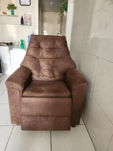 Poltrona novíssima