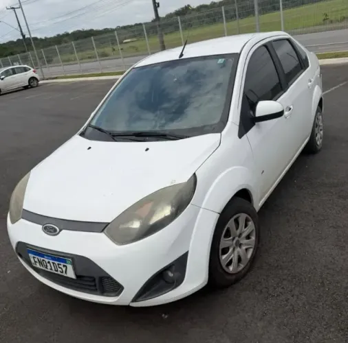 Ford Fiesta S 1.0 8V Flex 5P 2014