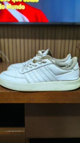 Tênis Adidas tamanho 43 (usado)