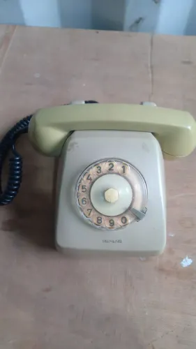 Telefone antigo