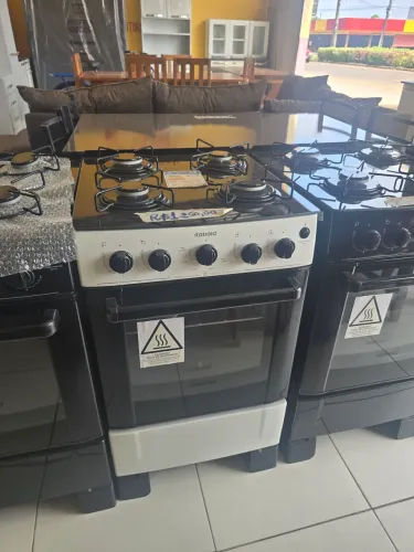 Fogão 4 bocas Itatiaia mesa de vidro valor 1.250 reais.