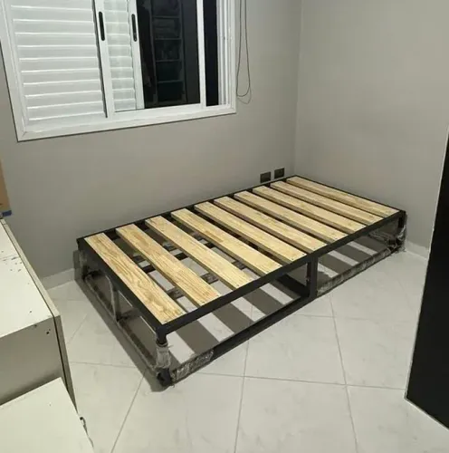 Cama industrial solteiro