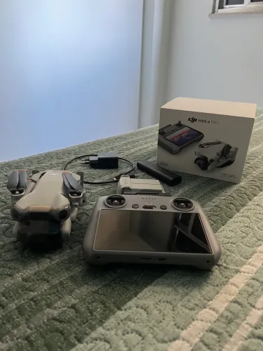 DJI MINI 4