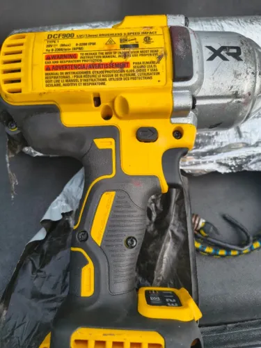 Dewalt DCF900