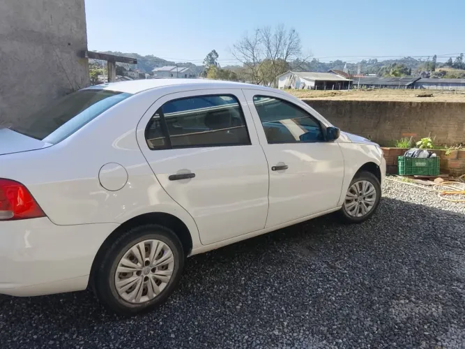 Volkswagen Voyage 1.0/1.0 City MI Total Flex 8V 4P 2010
