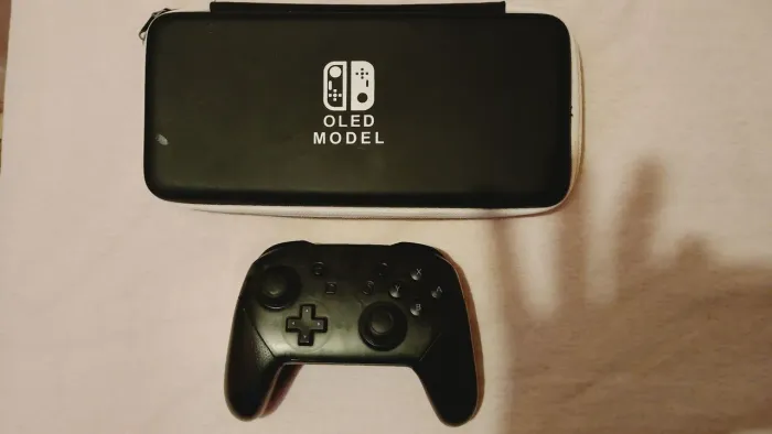 Pró Controller Nintendo Switch - Em Perfeitas Condições + Case Original Oled como Brinde