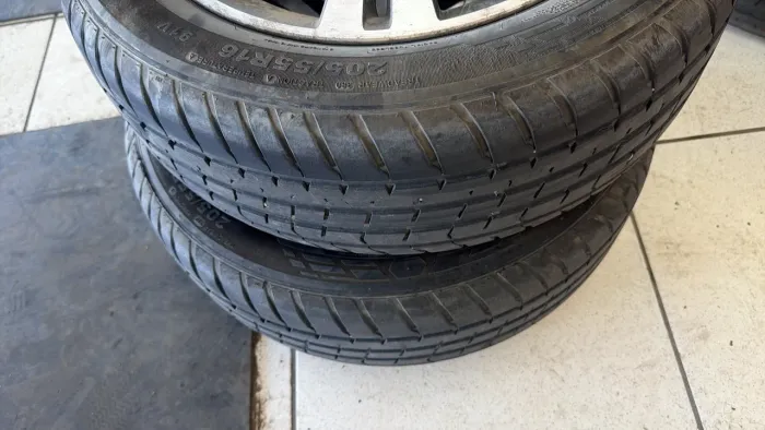 Pneu pra carro aro 16 205/55