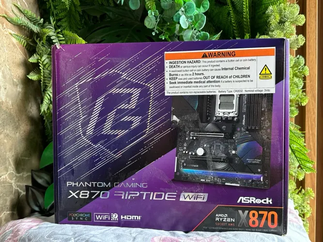 ASRock X870 Riptide WiFi AM5 DDR5 Nova Lacrada