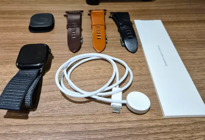 Apple Watch Series 11 GPS 46mm - Jet Black (Semi-novo)