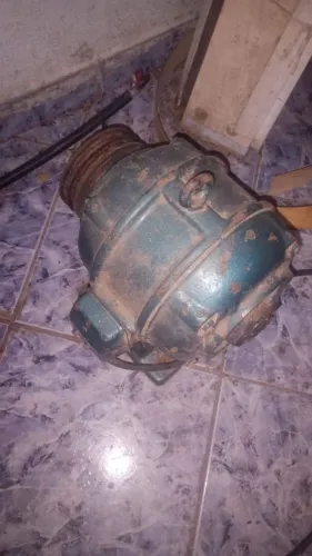 Motor elétrico dois por 450$