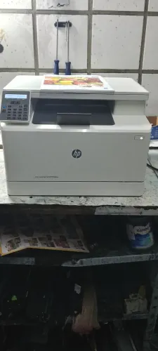 Vendo impressora laserjet pro m180nw colorida