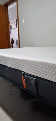 Colchão Emma Original Queen 158x198cm 3 Camadas Espuma Airgocell Suporte Coluna Alta Respi