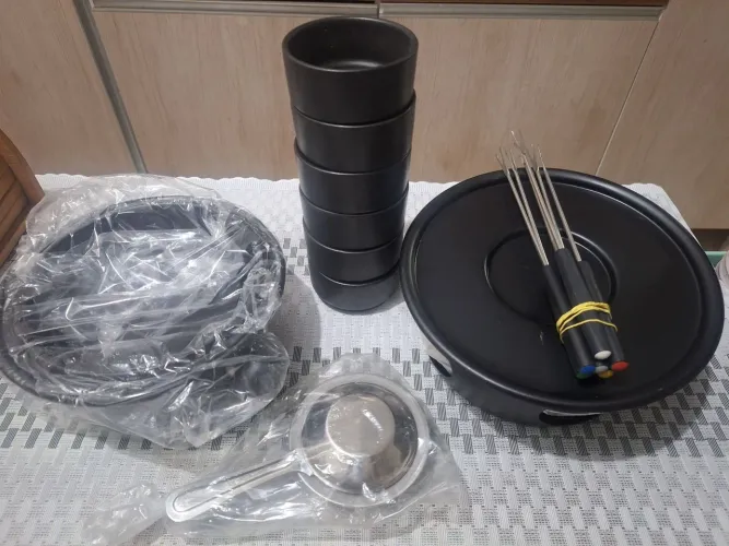 Jogo de Fondue de ceramica com 25 pecas