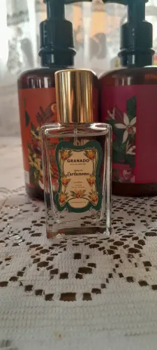 VENDO COLONIA GRANADO - CARDAMOMO (NUNCA USADA)