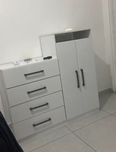 Cômoda a venda