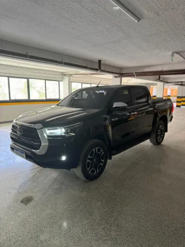 Toyota Hilux CD SRX 4X4 2.8 TDI 16V Diesel Aut. 2023