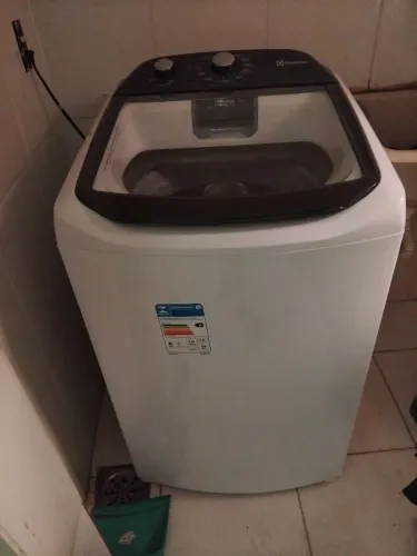 Máquina de lavar 13kg electrolux/9 meses de uso