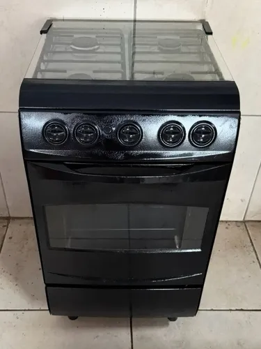 Fogão 4 bocas preto usado barato conservado
