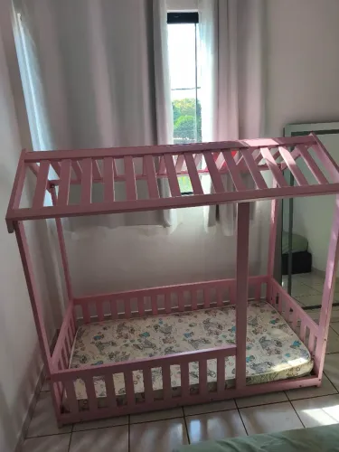 Cama montessoriana