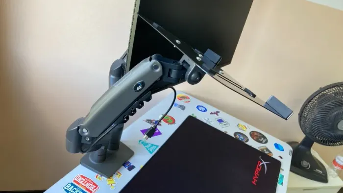 Suporte Biarticulado ELG F160N + Base Notebook