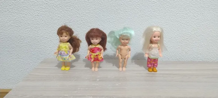 Lote 4 Boneca Kelly - irmã da Barbie