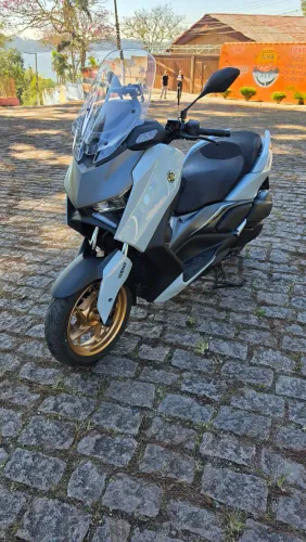 Xmax 300 aceito troca 