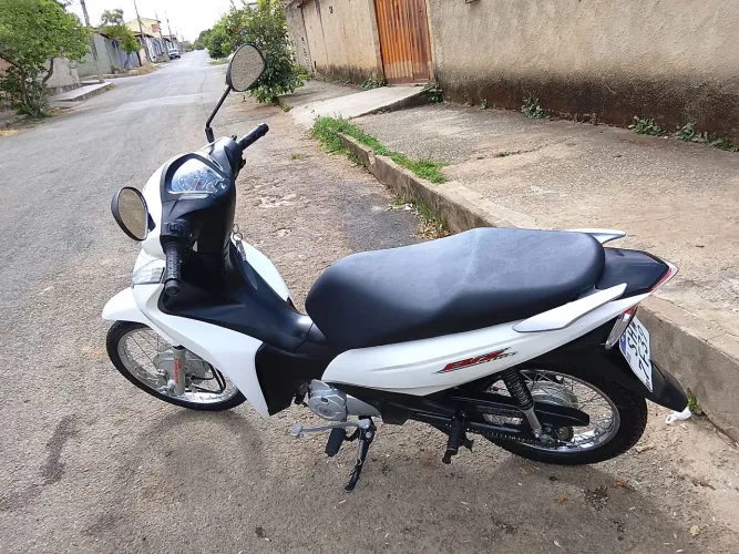 Vende -se Honda biz 110i 2022