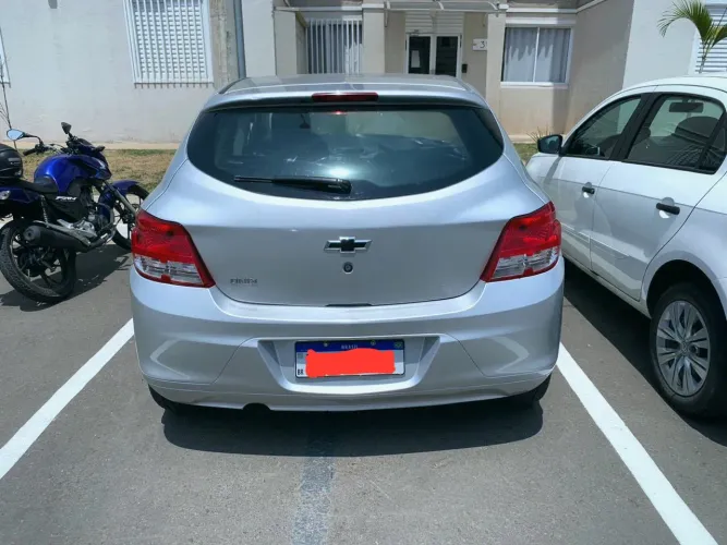 Chevrolet Onix JOY Hatch 1.0 8V Flex Mec. 4P 2018
