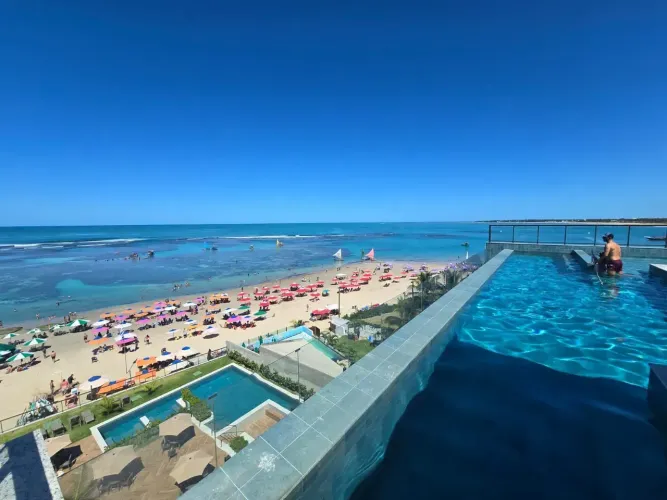 Apartamento de luxo 50m2 beira-mar na frente das piscinas naturais de Porto de Galinhas