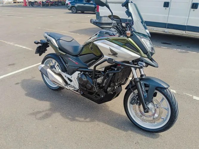 Honda NC750X 2018