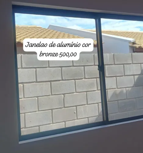 Janela em alumínio 