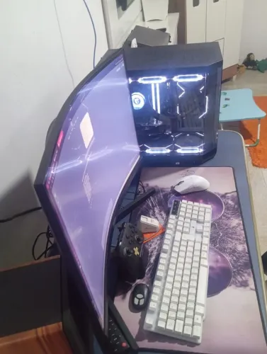 PC GAMER+ MONITOR Samsung G5