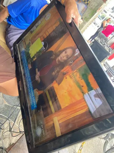 Televisão 32 polegadas com conversor digital