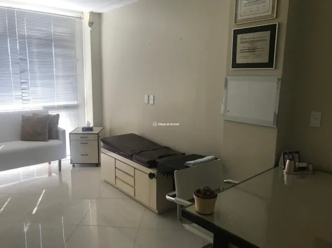 Sala comercial á venda no centro de Gramado
